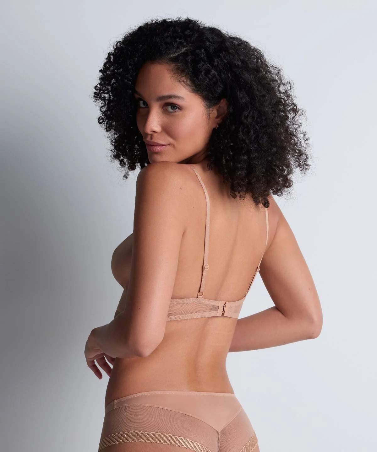 Sheer Emotion Shorty Sand - Image 4